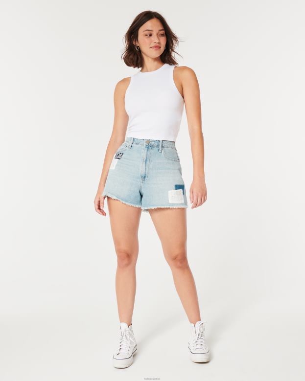 Bottoms Hollister Women Curvy Ultra High-Rise Light Wash Patchwork Denim Mom Shorts 48820540 Light Wash