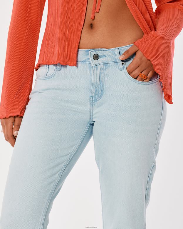 Bottoms Hollister Women Social Tourist Low-Rise Light Wash Ultra-Baggy Flare Jeans 48820763 Light Wash