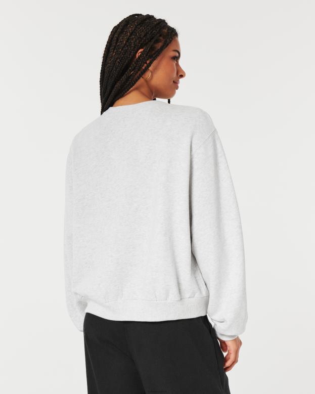 Tops Hollister Women Oversized New York City Graphic Crew Sweatshirt 4882011 Light Heather Grey